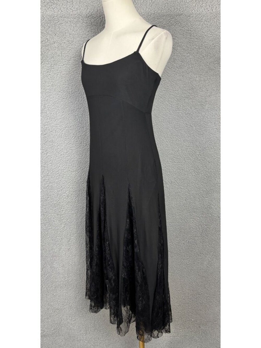 Steve Madden Vita Black Midi Dress With Lace Inserts Lined XS mall New With Tags - Picture 3 of 8